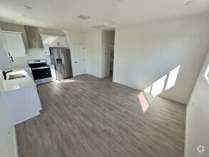 Building Photo - No App Fee! MOVE IN SPECIAL $1,000 off fi...