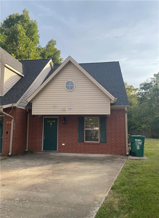 Building Photo - 2431 Bowman Dr