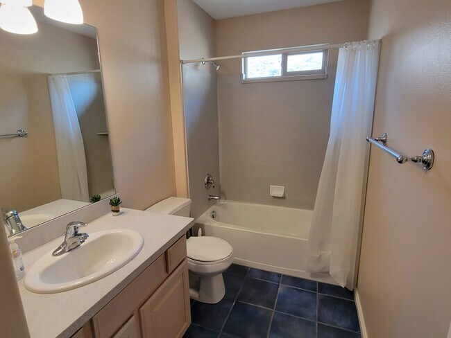 Building Photo - 10576 Sage Vista Ln