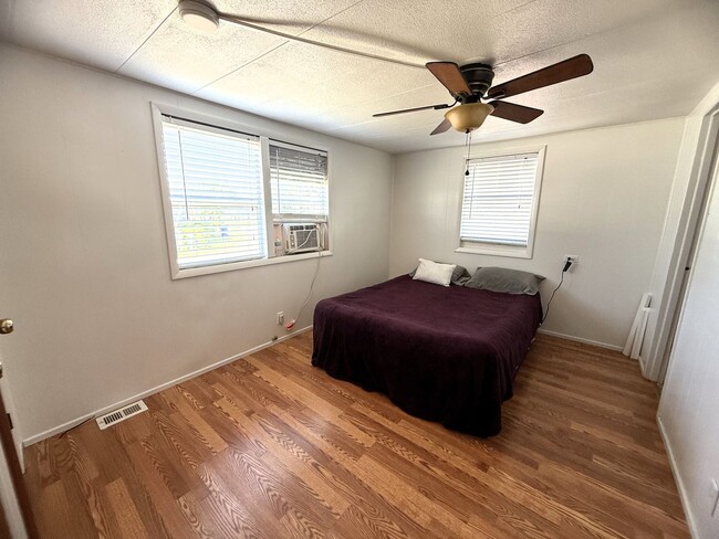 Building Photo - BEAUTIFULLY REMODELED 3 BED 1.5 BATH ON DO...