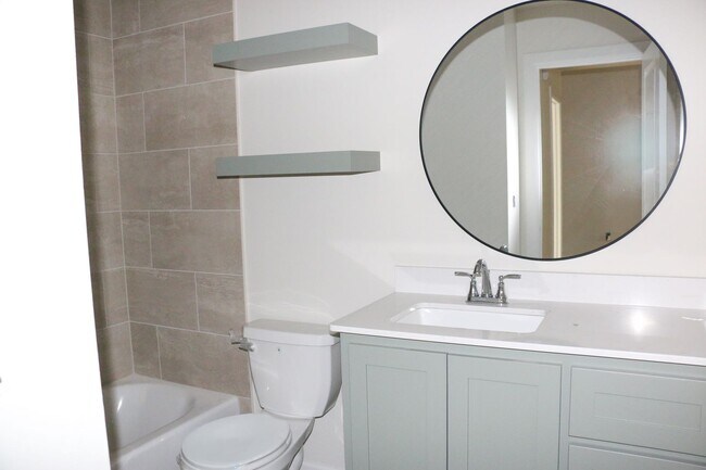 Building Photo - Brand New Home in Shawnee!