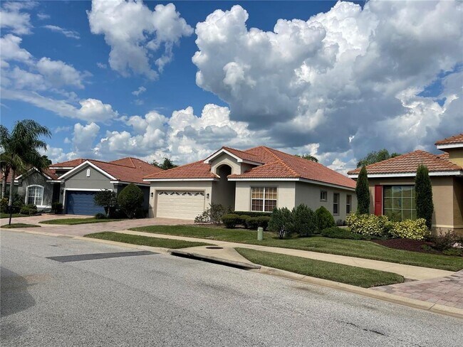 Building Photo - 1754 Altavista Cir