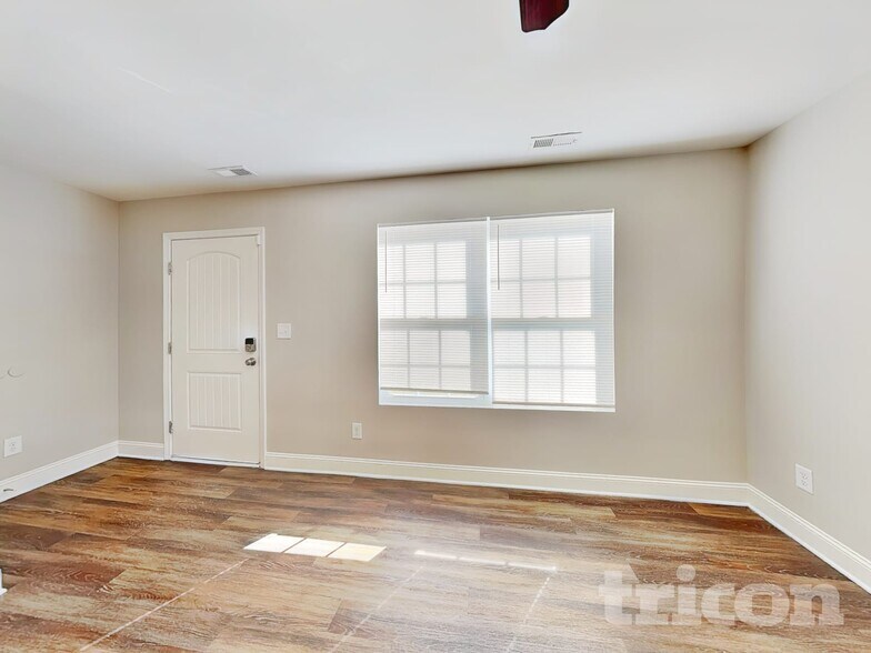 Building Photo - 239 Morning Dew Dr