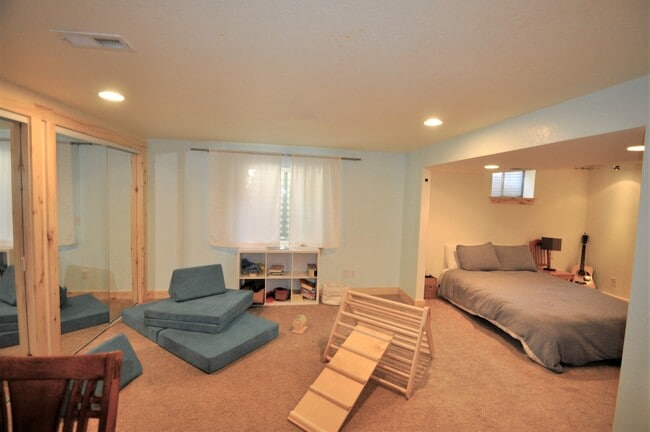 Building Photo - 7287 S Long Springs Butte