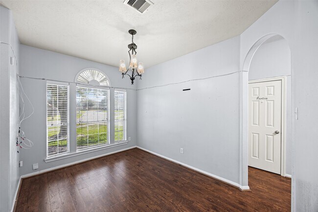 Building Photo - 1479 Allison St