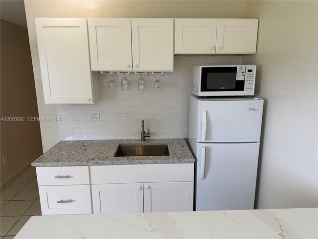 Building Photo - 10375 SW 152nd Terrace