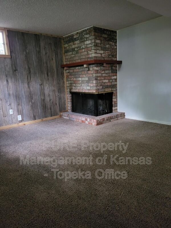 Building Photo - 3323 SW Arrowhead Rd