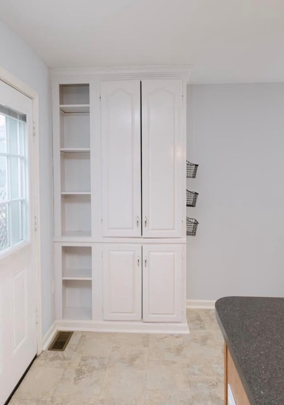 Building Photo - 3732 Falls Rd