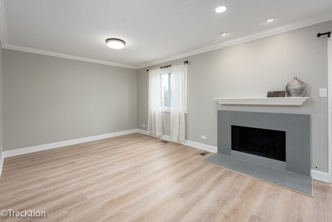 Building Photo - 1185 Leicester Ct