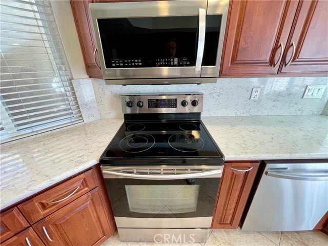 Building Photo - 28082 Palmetto Ct