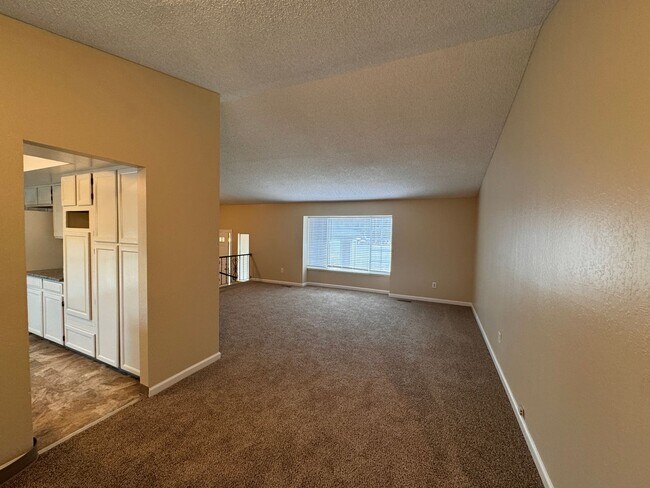 Building Photo - 1230 Junction Dr