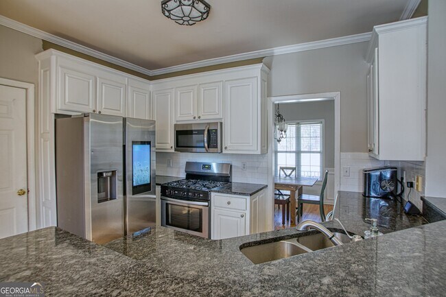 Building Photo - 3633 Elinburg Cove Trail NE