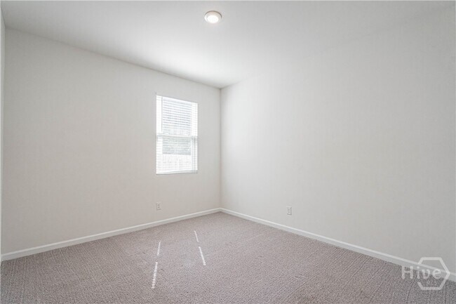 Building Photo - 318 Serengeti Blvd