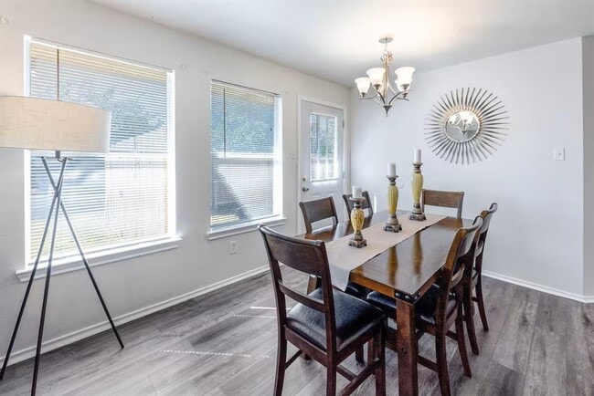 Building Photo - 2304 Smith Branch Blvd