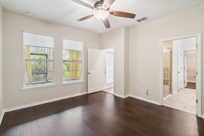 Building Photo - Beautiful 4/2.5 Townhome for Rent in Harmo...