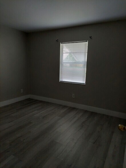 Building Photo - 5619 Lime Rd