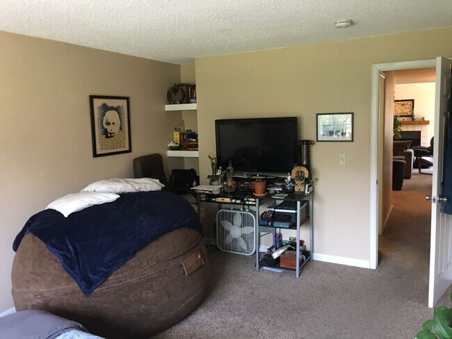 Building Photo - 3 Bed/2 Bath Powderhorn Condo - Available ...