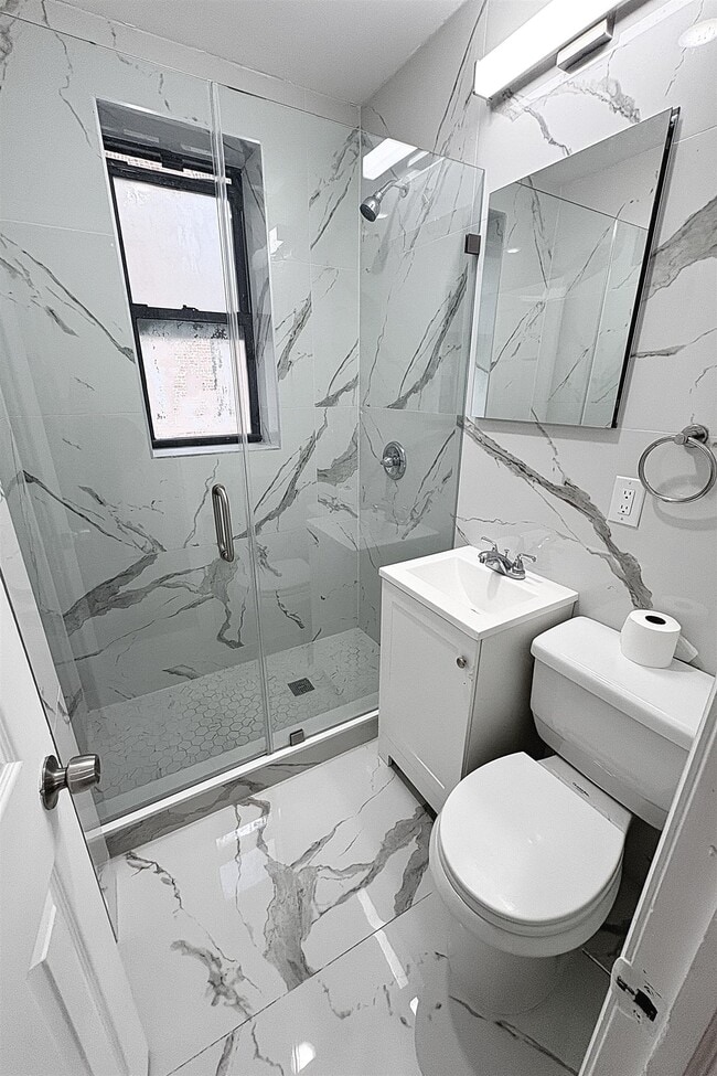 Building Photo - 35 Rock St