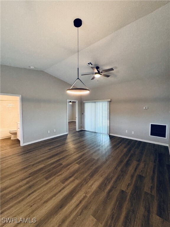 Building Photo - 17418 Dowling Dr