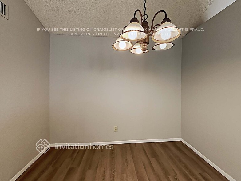 Building Photo - 446 E Wescott Dr