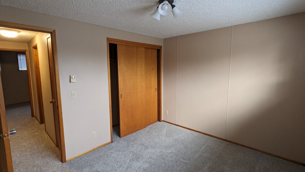 2nd Bedroom - 1072 Mitchell Ave