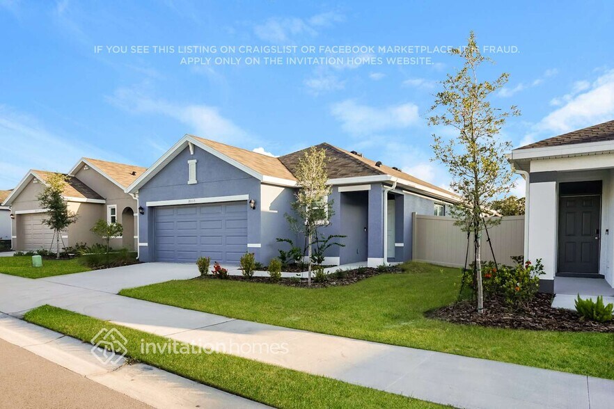 Building Photo - 8033 Majestic Palms Ct