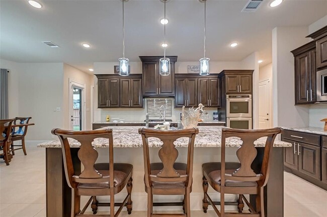 Building Photo - 17519 Galloway Forest Dr