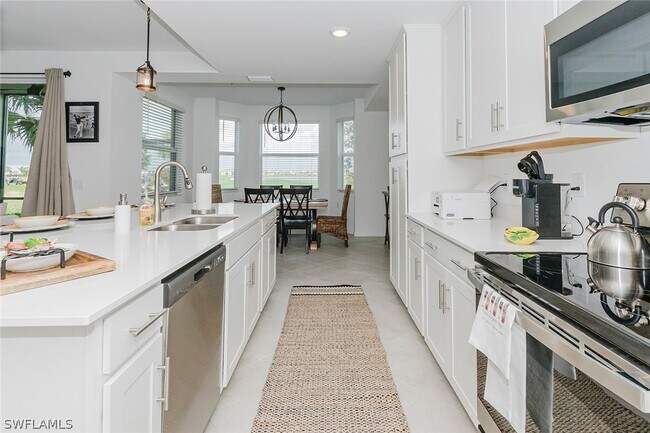 Building Photo - 5807 Double Eagle Cir