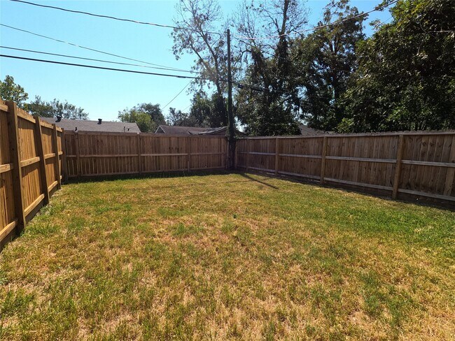 Building Photo - 5334 Rapido Rd