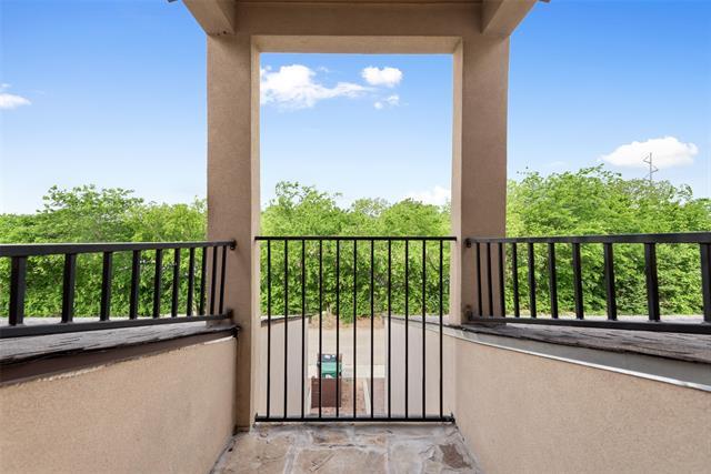 Building Photo - 3009 Solana Cir