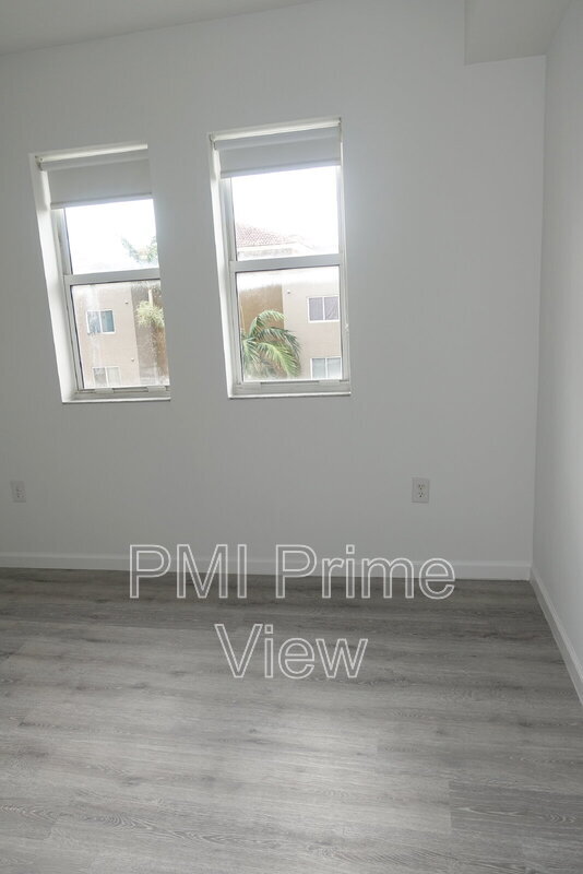 Building Photo - 11040 SW 196th St