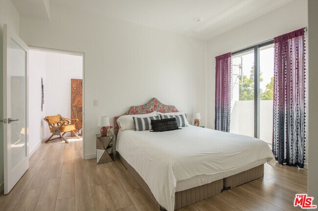 Building Photo - 12662 Rose Ave