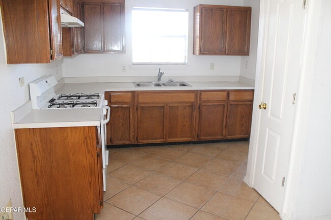 Building Photo - 11756 Bell Tower Dr