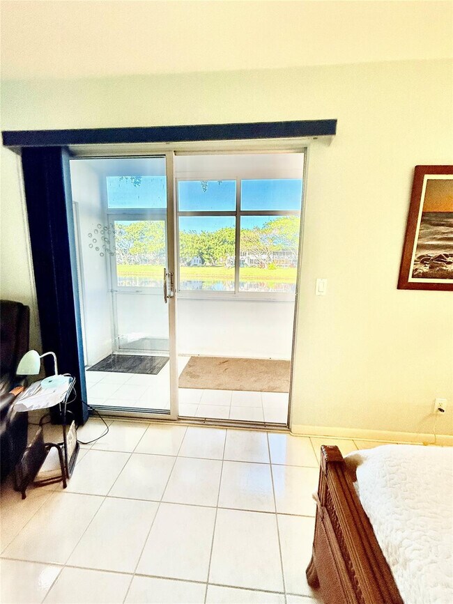 Building Photo - 42 Tilford C