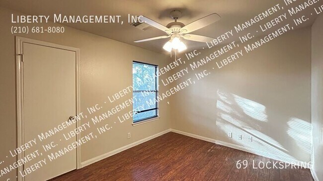 Building Photo - 69 Lockspring-