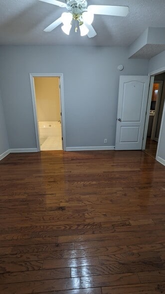 Building Photo - 2703 Rosedale Pl