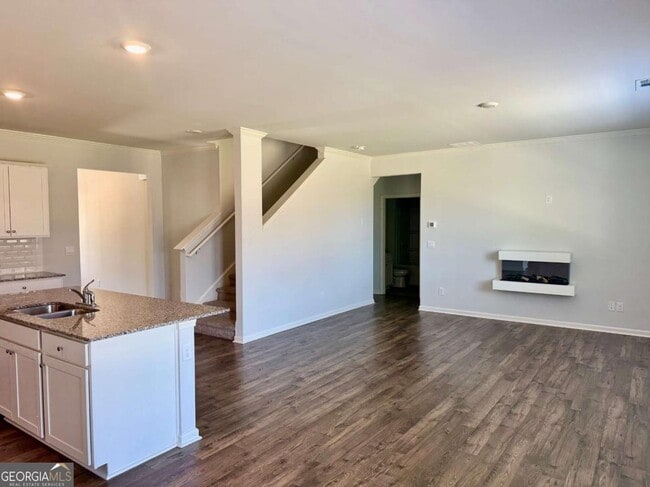 Building Photo - 1316 Villa Crest Dr