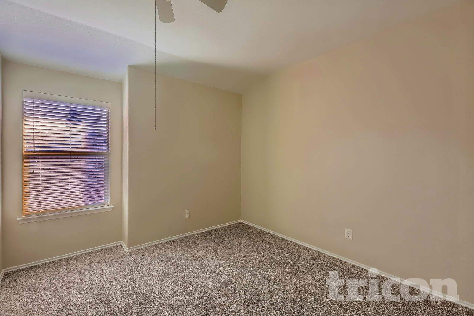 Building Photo - 1030 Barrington Dr