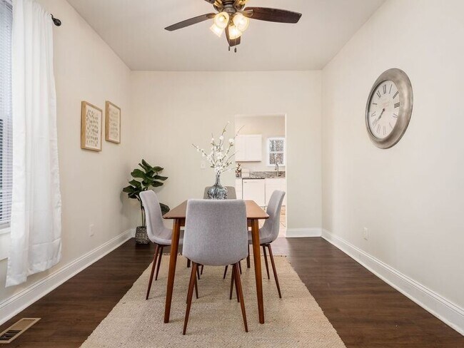 Building Photo - 561 Kimball Pl