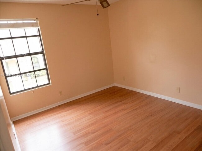 Building Photo - 10731 NW 16th Ct