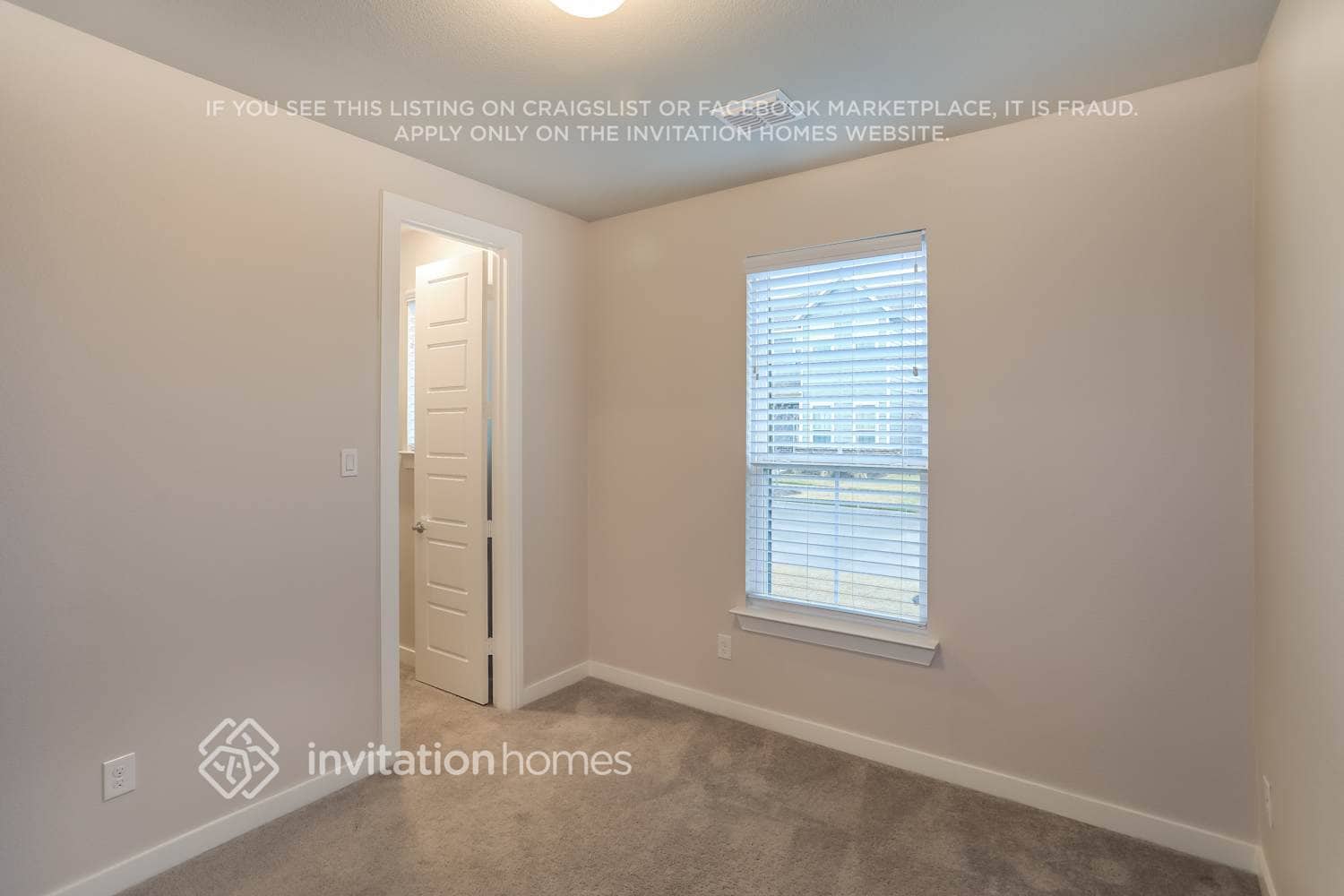 Building Photo - 2533 Stella Ln