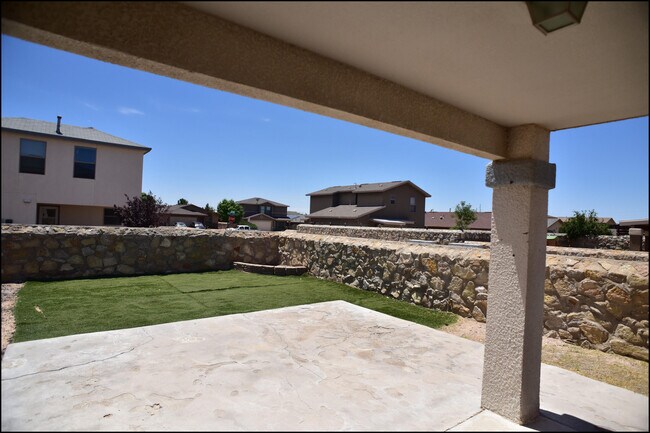 Building Photo - 14218 Rattler Point Dr