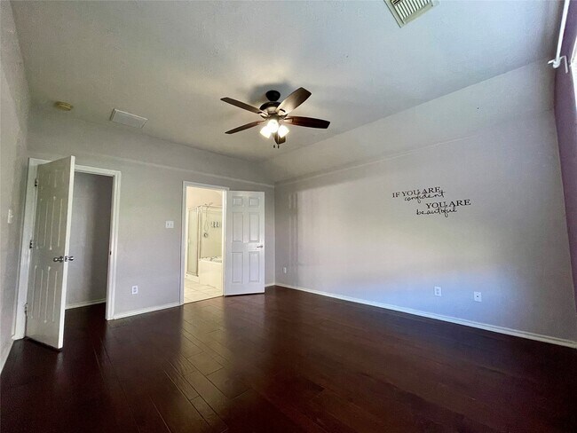 Building Photo - 12347 Carmel Dale Ln