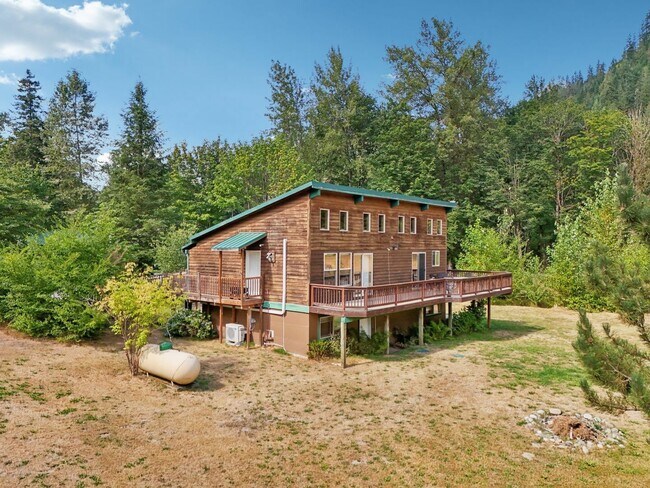 Building Photo - 14341 WA-530