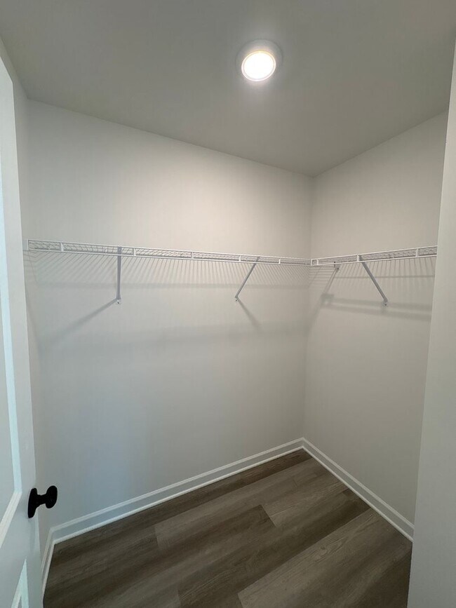 Building Photo - BRAND NEW SINGLE FAMILY HOME IN LOGANVILLE