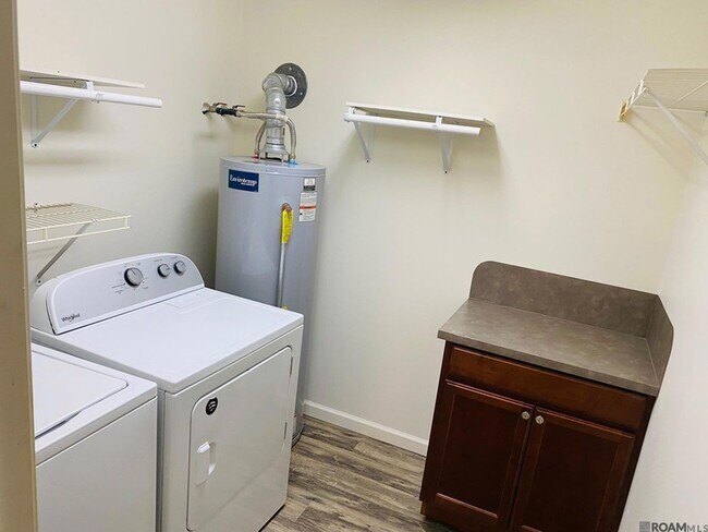 Building Photo - 45026 Fontenot Rd