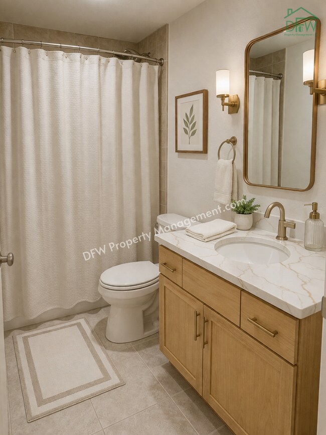Building Photo - Luxury Renovated Townhome with Rooftop Skyline Views | Walk to Restaurants, Parks & More