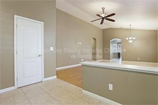 Building Photo - 1844 Oswego Ct