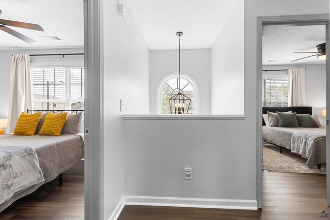 Building Photo - 309 Raleigh Dr