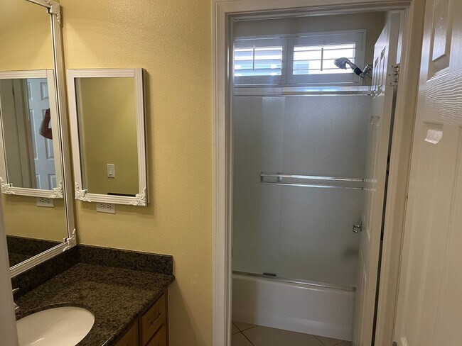 Building Photo - 32624 Juniper Berry Dr